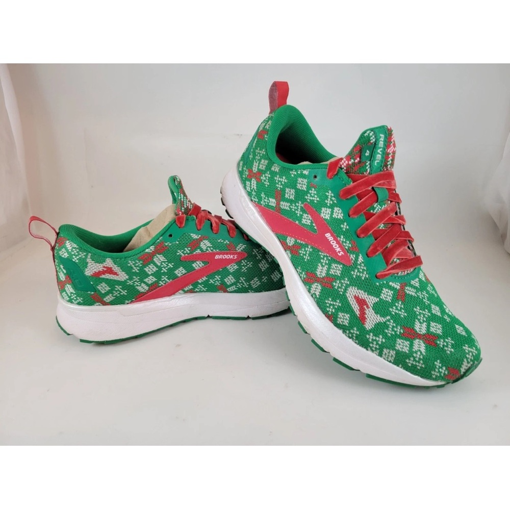 Brooks Revel 4 “Run Merry” women’s running shoes 7B